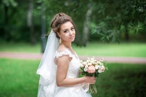 Почему свадебный макияж стоит дороже обычного: реальные отличия и хитрые уловки, о которых нужно знать невестам